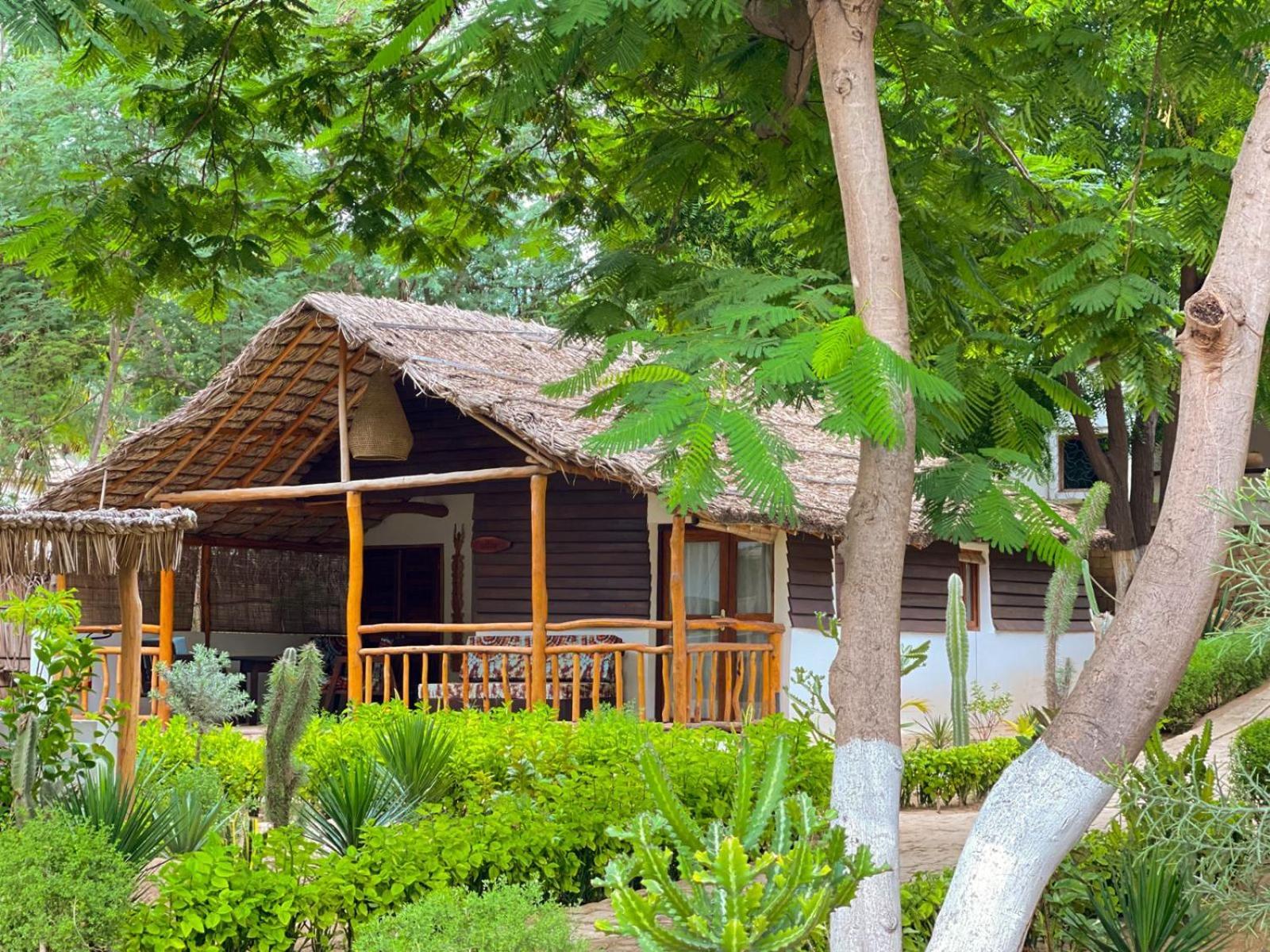 Vovo Telo Lodge Toliara Exteriör bild